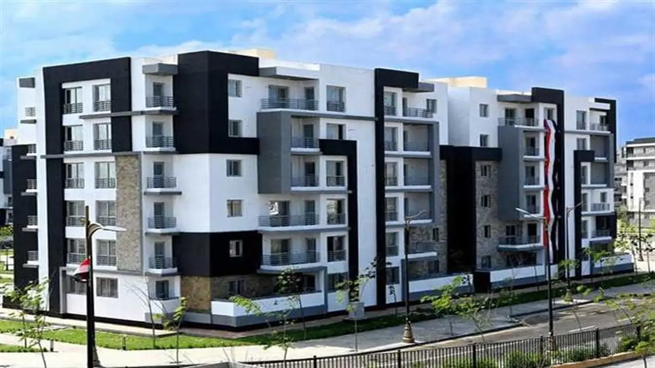 بدء تسليم وحدات الإسكان المتميز بمدينة القاهرة الجديدة وفق مواعيد محددة لكل عمارة